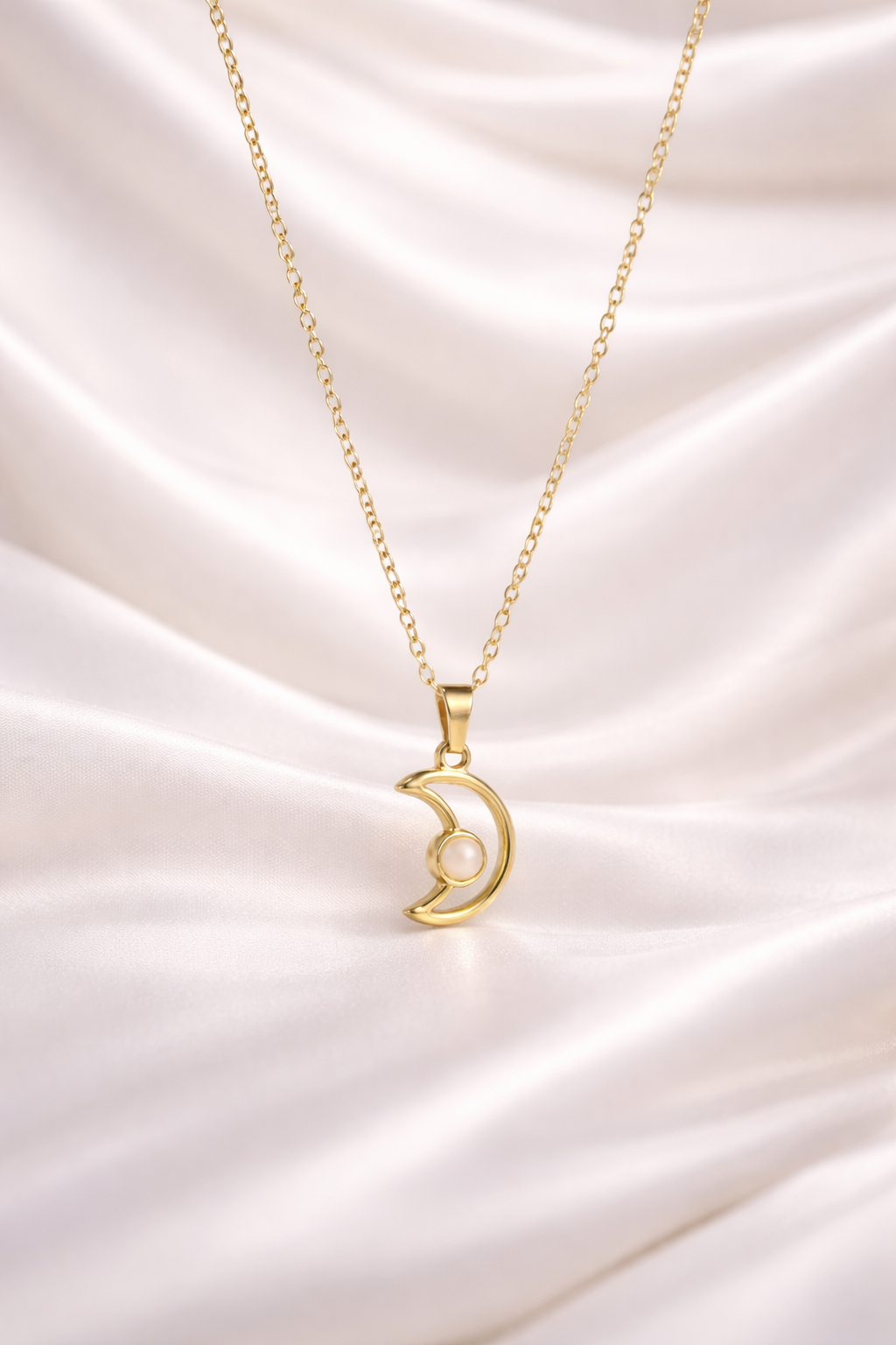 Moon Pendant in Gold with Opal