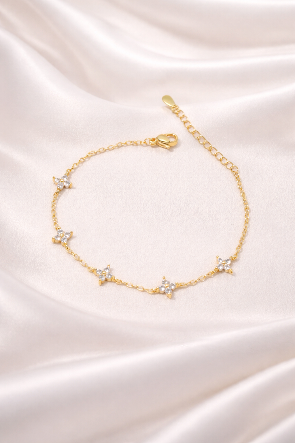 Flower Bracelet in Gold