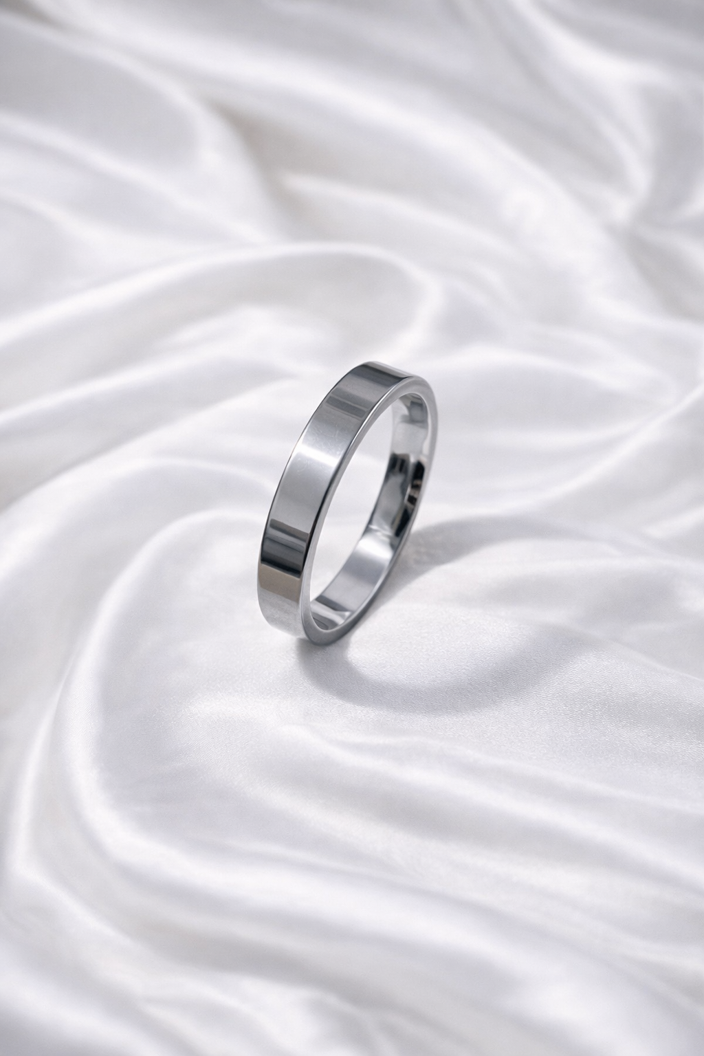 Men’s Straight Edge band In Silver